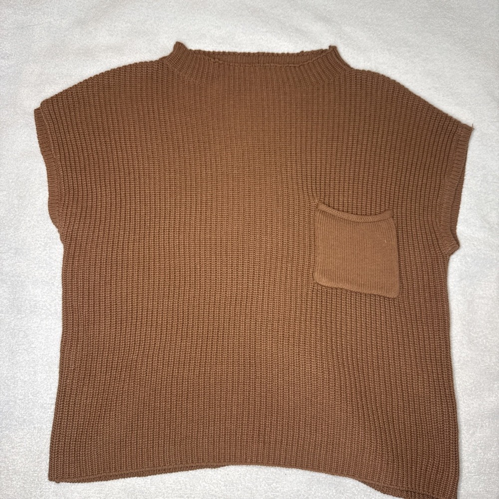 Ribbed Knit Sleeveless Sweater Vest Top Women's Small Camel Brown Chest Pocket